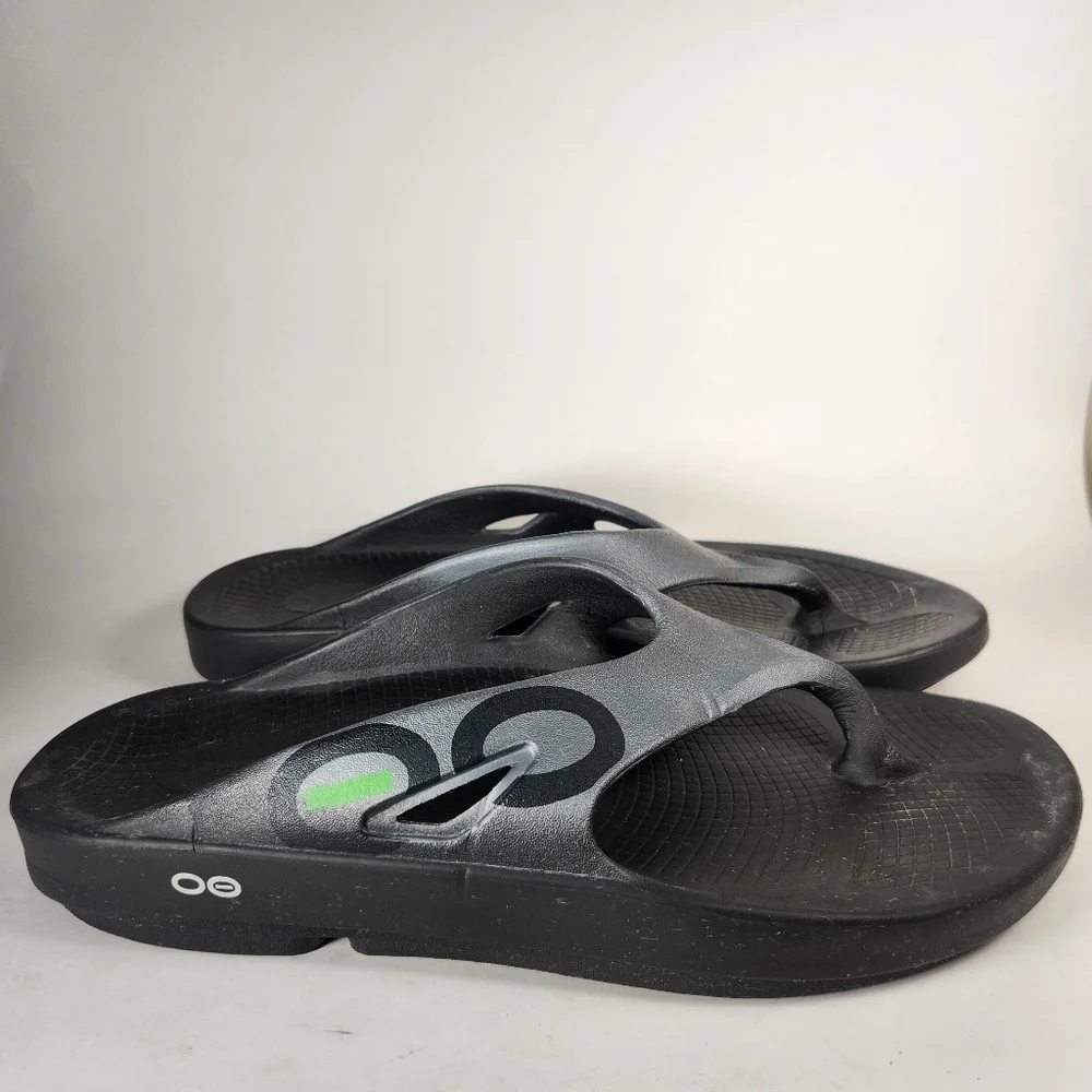 OOFOS Men's Original Sport Sandal Size 13 EU 46 Black Comfort Recovery Shoe - Picture 2 of 10